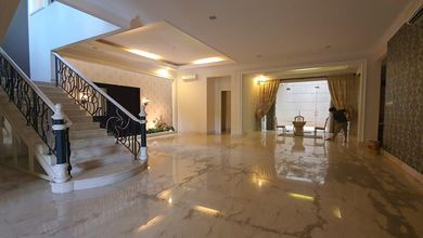 Hunian Elite di Kawasan Menteng, Jakarta Pusat, LB 660m², Harga 45 Miliar