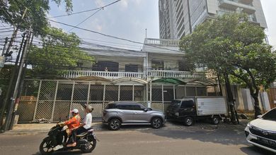 Rumah Mewah di Casablanca, Jakarta Selatan, 4 KT, LT 200m²