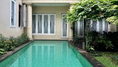 Rumah Prestisius di Kawasan Kebayoran Baru, Jakarta Selatan, LB 600m², Harga 95 Miliar