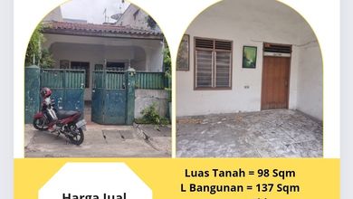 Kesempatan Rumah di Kramat, Jakarta Pusat, LB 137m², Harga 1,9 Miliar