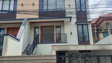 Rumah Favorit di Kalibata, Jakarta Selatan, 4 KT, Harga 1,5 Miliar