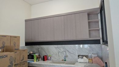 Rumah Minimalis Disewakan di Villa Melati Mas, Tangerang Selatan, Harga Ekonomis