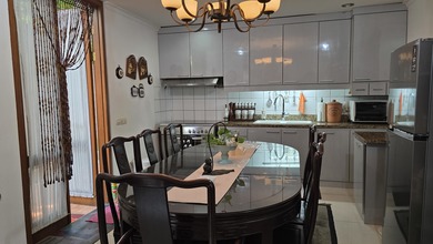 Rumah Elite di Kawasan BSD City, Tangerang, LB 307m², Harga 9,8 Miliar