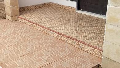 For Sale rumah Eksklusif di Graha Raya Bintaro, Tangerang Selatan - LT 135m²