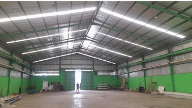 Gudang Ada Kantor, Area Parkir dan Mess di Ranca Iyuh Deraham Jambe, Tangerang