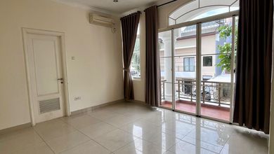 Dikontrakkan Rumah Terjangkau di Pantai Indah Kapuk, Jakarta Utara, LT 120m²