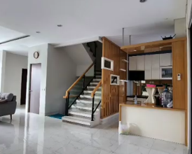 Hunian Elegan di Cipedes, Bandung, 3 KT, LT 169m²