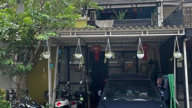 Properti Siap Pakai di Kawasan Curug, Tangerang, LT 72m²