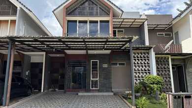 Rumah Elite di Kawasan BSD, Tangerang, LB 238m², Harga 3,7 Miliar