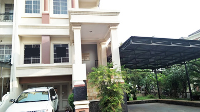 Kesempatan Langka, rumah Mewah di Kelapa Gading, Jakarta Utara, LB 185m²