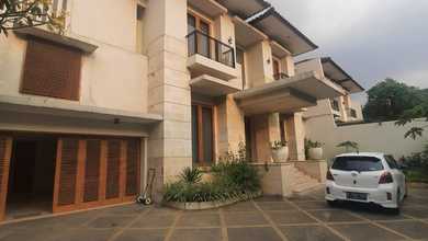 Hunian Elite di Kawasan Kemang, Jakarta Selatan, LB 550m², Harga 20 Miliar
