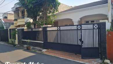 Rumah Mewah di Kawasan Tebet, Jakarta Selatan, LB 180m², Harga 3,7 Miliar