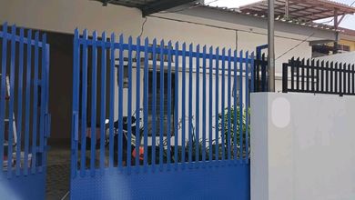 Penawaran Eksklusif, rumah Mewah di Taman Meruya, Jakarta Barat, LB 90m²