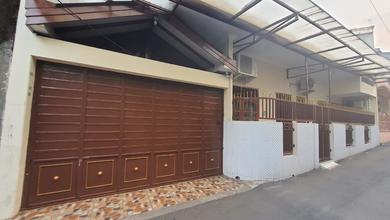 Rumah Siap Huni di Area Ulujami, Jakarta Selatan, LT 150m²