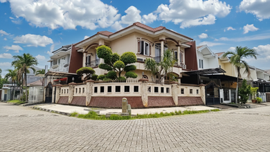 Rumah Elegan di Karang Tengah, Tangerang, 4 KT, LT 201m²