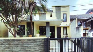 Properti Siap Pakai di Area Kalibata, Jakarta Selatan, LT 168m²