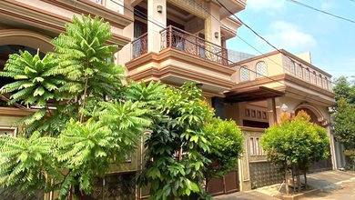 Rumah Elite di Kawasan Jatiwarna, Bekasi, LB 382m², Harga 2,8 Miliar