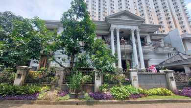 Rumah Area Premium Pekayon, Bekasi - Harga Menarik 7 Miliar