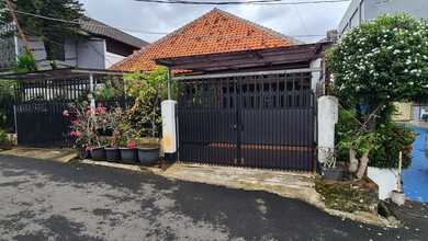 Rumah Elit Luas 259 m2, di Mampang Prapatan, Jakarta Selatan