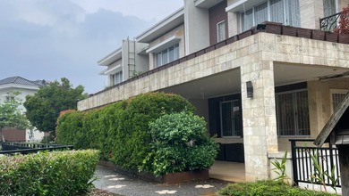 Rumah Modern Luas 333 Jual di Lebak Bulus, Jakarta Selatan