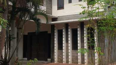 Rumah Area Premium Kemang Pratama, Bekasi - Harga Menarik 6,2 Miliar