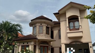 Dijual rumah Eksklusif di Bekasi Kota, Bekasi - LT 450m²