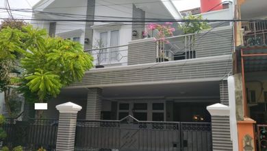 Penawaran Eksklusif, rumah Mewah di Johar Baru, Jakarta Pusat, LB 340m²