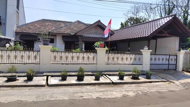Hunian Mewah di Jaka Sampurna, Bekasi, 5 KT, LT 709m²