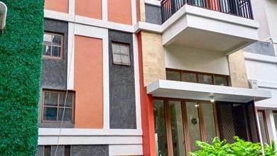 Penawaran Langka, rumah Mewah di Kelapa Gading, Jakarta Utara, LB 200m²