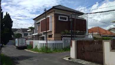 Rumah Premium Luas 211 Jual area Bandung Kulon, Bandung