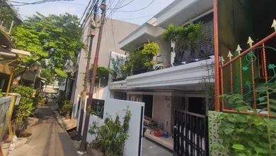 Jual Rumah Bagus Luas 159 m2 di Palmerah, Jakarta Barat