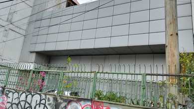 Dijual Cepat Ex Showroom Jl Raya Hasyim Ashari