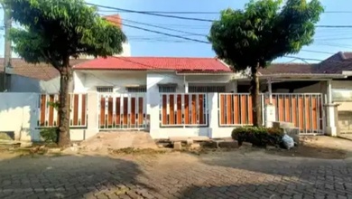 Rumah Premium area Kemang Pratama, Bekasi, LT 200 m2
