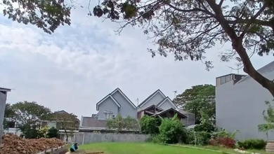 Jual Tanah di Komplek Delta Mas Pemandangan Danau dan Taman