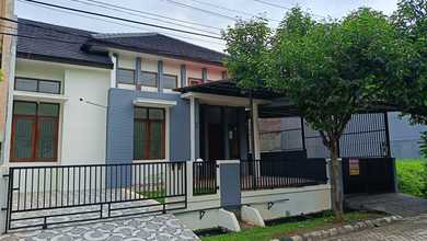 Jual Rumah Strategis di Kemang Pratama, Bekasi - LT 216m²