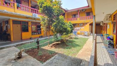 Rumah Area Luxury Beji, Depok - Harga Menarik 6 Miliar