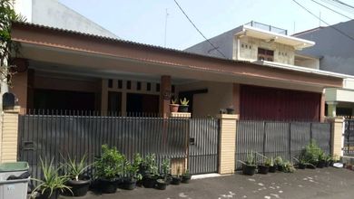 Hunian Mewah di Kawasan Cempaka Putih, Jakarta Pusat, LB 200m², Harga 4,5 Miliar