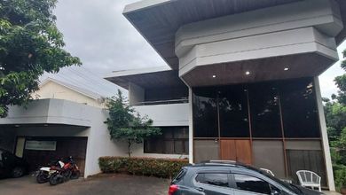 Jual Segera Rumah Elit area Cipinang, Jakarta Timur, LT 982 m2