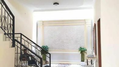 Hunian Mewah di Pulo Asem, Jakarta Timur, 5 Kamar Tidur, LT 142m²