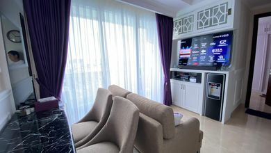 Dijual Segera Apartemen 2BR Semi Furnished Kondisi Baik Siap Ditempati