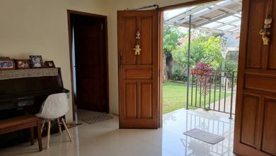 Rumah Area Luxury Pangkalan Jati, Depok - Harga Terbaik 12 Miliar