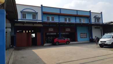 Gudang Luas Di Cisauk