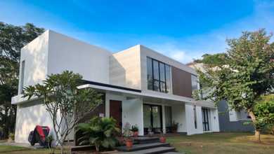 Hunian Mewah di Kawasan BSD Vermont, Tangerang, LB 350m², Harga 7,4 Miliar