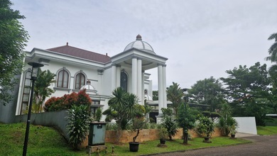 Dijual rumah Eksklusif di BSD Bukit Golf, Tangerang - LT 1301m²