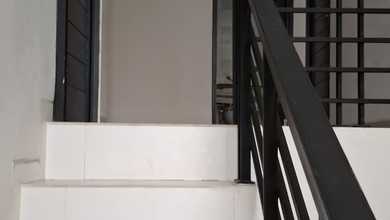 Rumah Sewa Nyaman Lokasi Daan Mogot, Jakarta Barat, LB 170m²