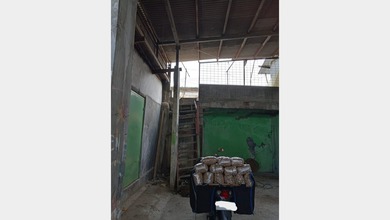 Dijual Gudang Dekat Pinggir Jalan Raya Kamal Raya, Tegal Alur