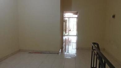 Disewakan 3 Lt Ruko City Resort Malibu Cengkareng, Kondisi Bagus