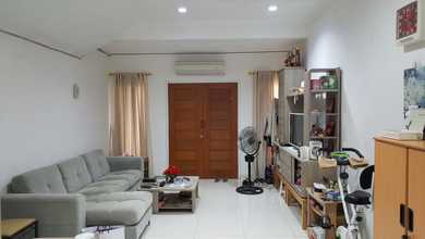 Rumah Siap Huni di Kawasan Kapuk Kamal, Jakarta Barat, LT 119m²