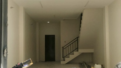 Ruko Brand New Siap Pakai di Lokasi Pinggir Jalan Raya