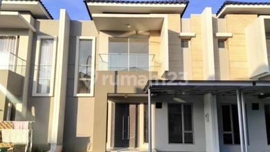 For Sale rumah Eksklusif di Pantai Indah Kapuk 2, Jakarta Utara - LT 120m²